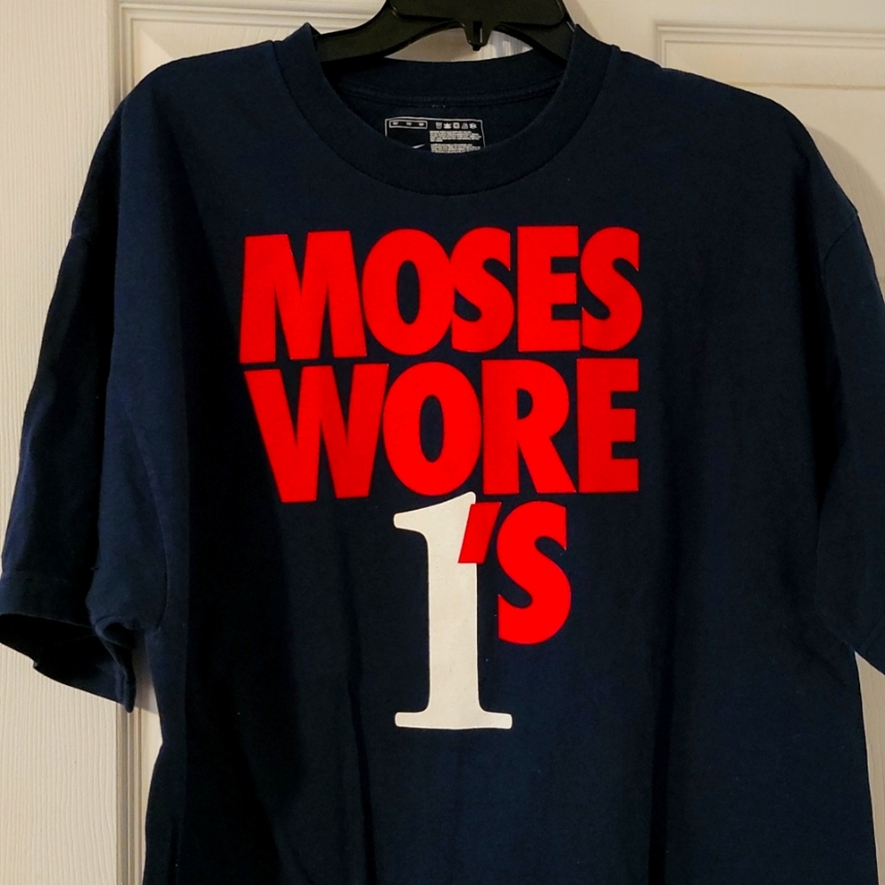 Rare Nike Moses Malone promo AF1 shirt!